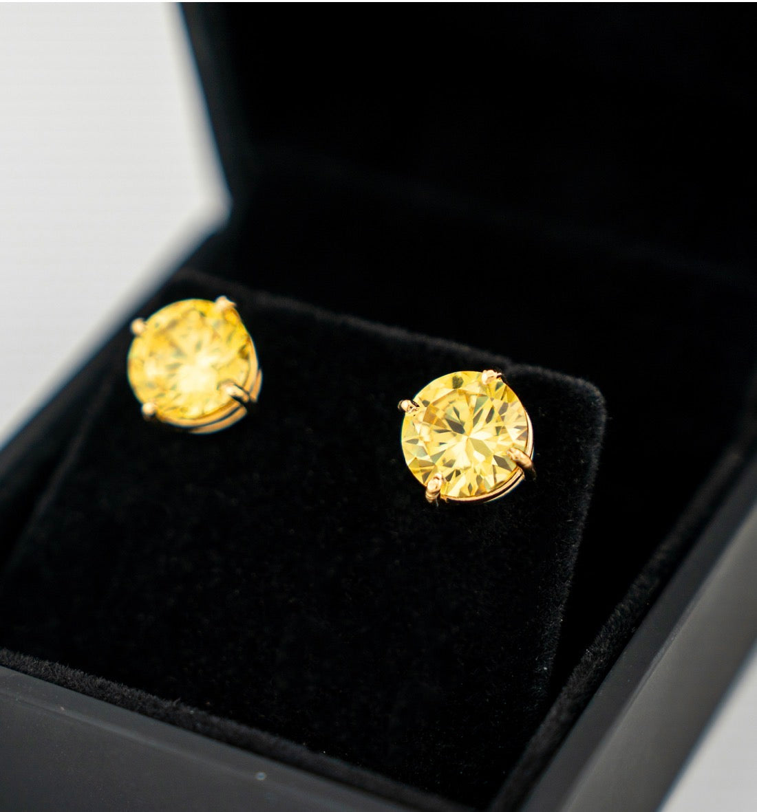 Yellow Stone stud Earrings